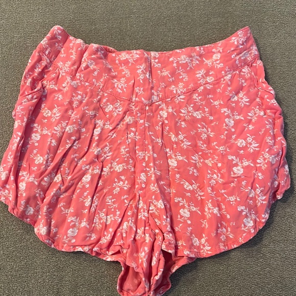 Billabong Pants - Billabong Shorts Size Medium Peach White Lightweight (BB)